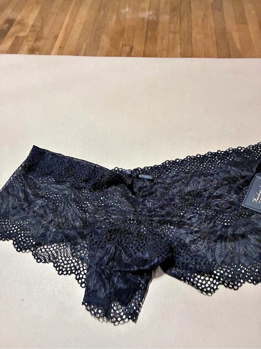 Hanky Panky Black Lace Panty NWT